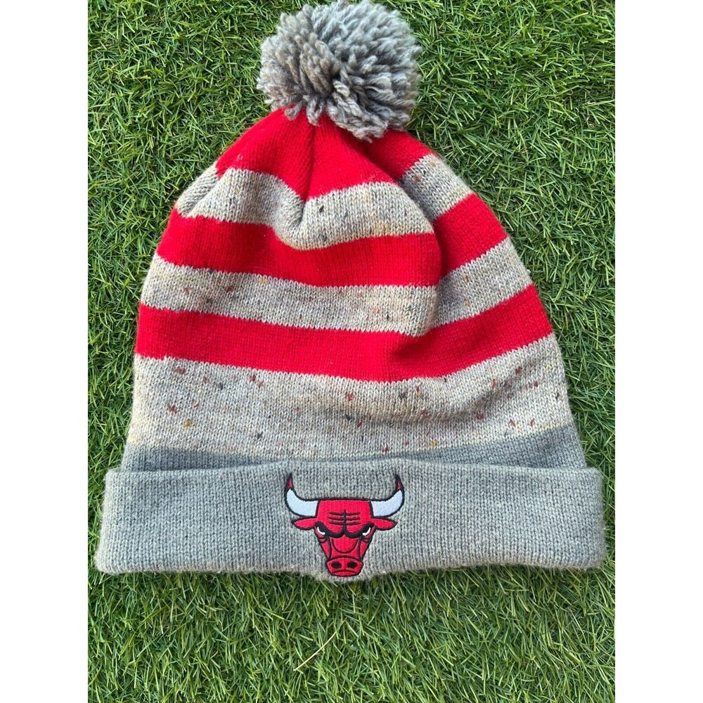NBA Chicago Bulls Knit Beanie With Pom 2 Tone Mitchell & Ness Sportswear‎ Cap